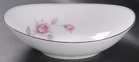 Rosemarie 10" Oval Vegetable Bowl
