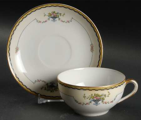 Rosemary Flat Cup & Saucer Set