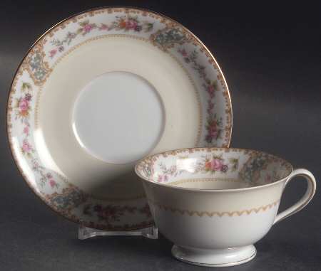 Rosemary Footed Cup & Saucer Set