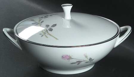 Rosemead Round Covered Vegetable