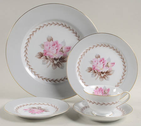 Rosemont 40 Piece Estate Set