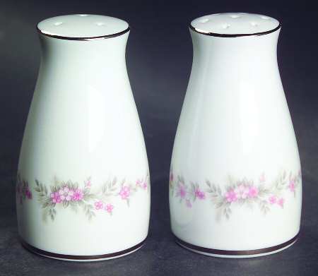 Salt & Pepper Set