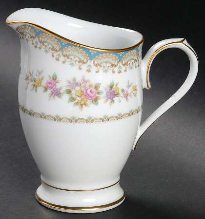 Rosette Creamer