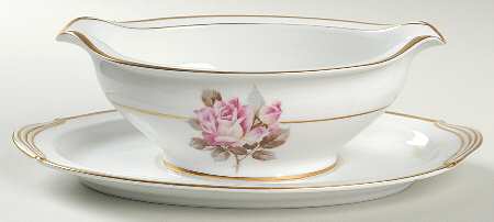 Rosetta Gravy Boat with Attached Underplate