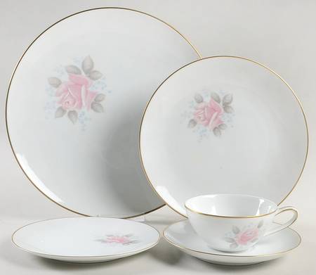 Roseville 5 Piece Place Setting
