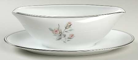 Rossina Gravy Boat with Attached Underplate