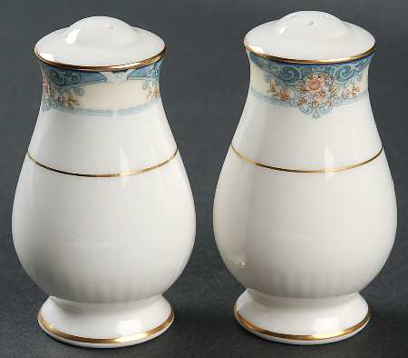 Rosslyn Salt & Pepper Set