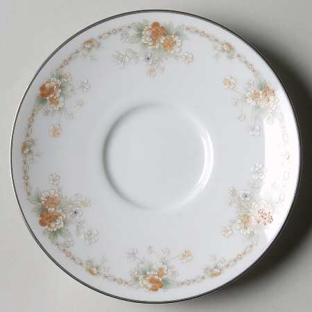 Roundelay Saucer
