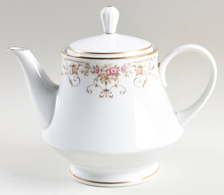 Rose Yard Teapot & Lid