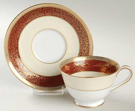 Rubigold Footed Cup & Saucer Set