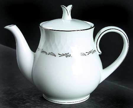 Sabina Teapot & Lid