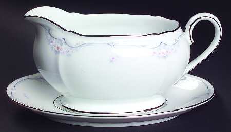 Sabetha Gravy Boat & Underplate (Relish/Butter)