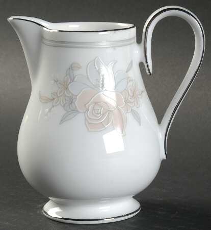Saddlebrook Creamer