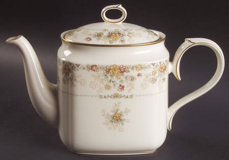 Salisbury Teapot & Lid