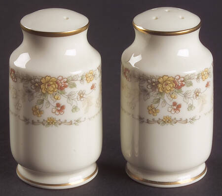 Salisbury Salt & Pepper Set