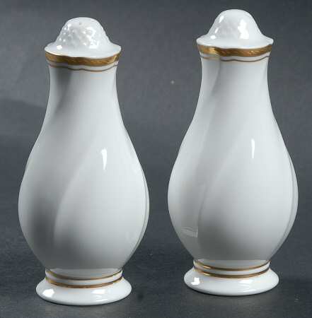 Salutation Salt & Pepper Set