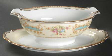 Salvador Gravy Boat with Attached Underplate
