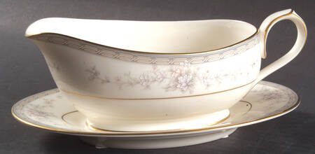 Salzburg Gravy Boat & Underplate (Relish/Butter)
