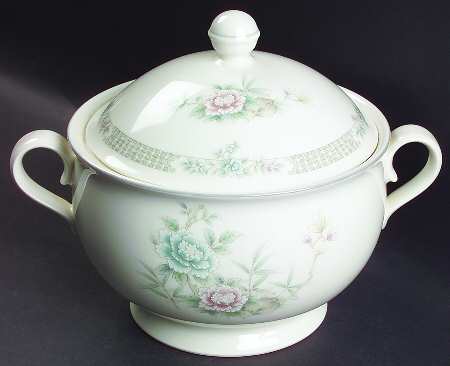Santiago 2 Qt Round Covered Casserole