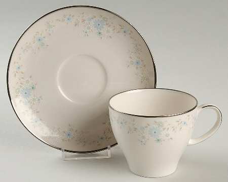 Sarita Flat Cup & Saucer Set