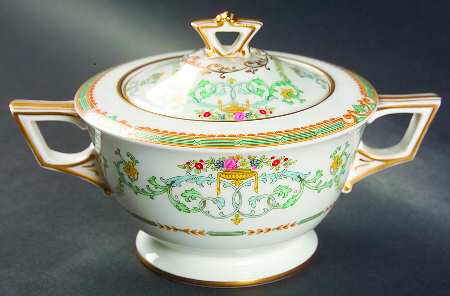 Saulsbury (No #, Smooth) Sugar Bowl & Lid