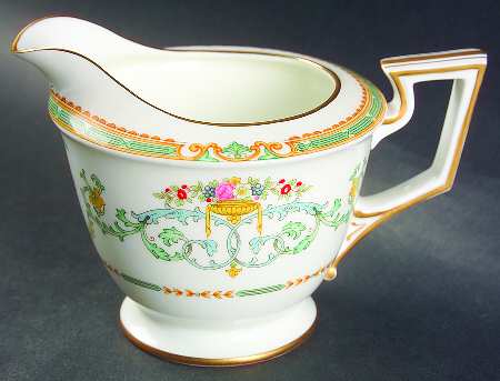 Saulsbury (No #, Smooth) Creamer