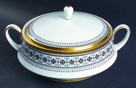 Scheherazade Round Covered Vegetable