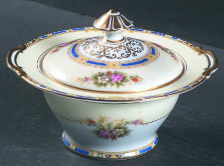 Sedalia Sugar Bowl & Lid