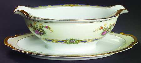 Sedalia Gravy Boat with Attached Underplate