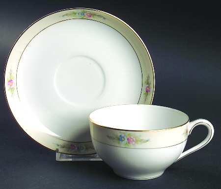 The Sedan Oversized Cup & Saucer Set
