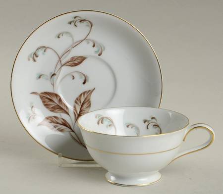 Selby Footed Cup & Saucer Set