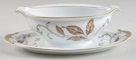 Selby Gravy Boat with Attached Underplate