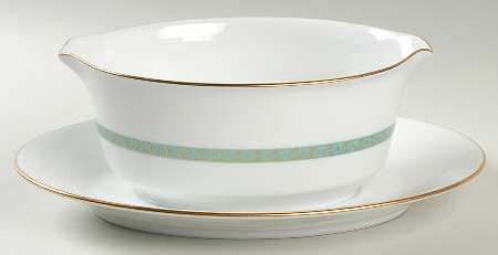 Serenity Gravy Boat with Attached Underplate