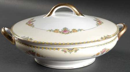 Severy Round Covered Vegetable