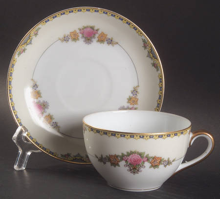 Severy Flat Cup & Saucer Set