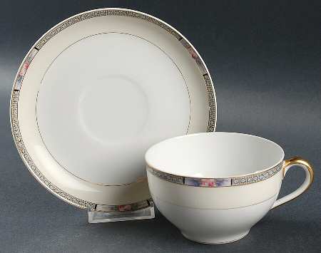 Seville Oversized Cup & Saucer Set