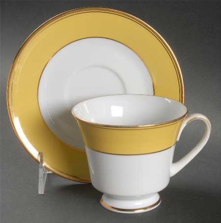 Sevilla Footed Cup & Saucer Set