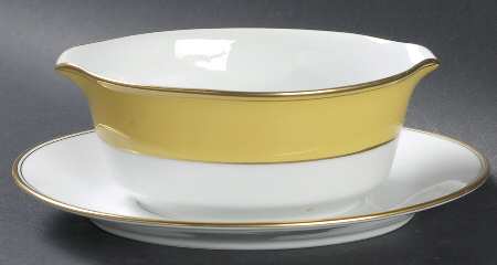 Sevilla Gravy Boat with Attached Underplate