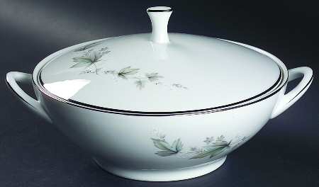 Sezanne Round Covered Vegetable
