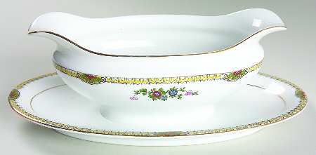 Shantung Gravy Boat with Attached Underplate