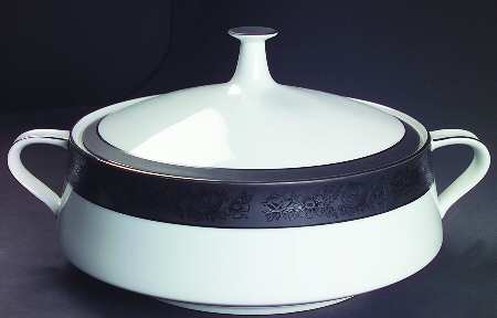 Sharon (Platinum Trim) Round Covered Vegetable