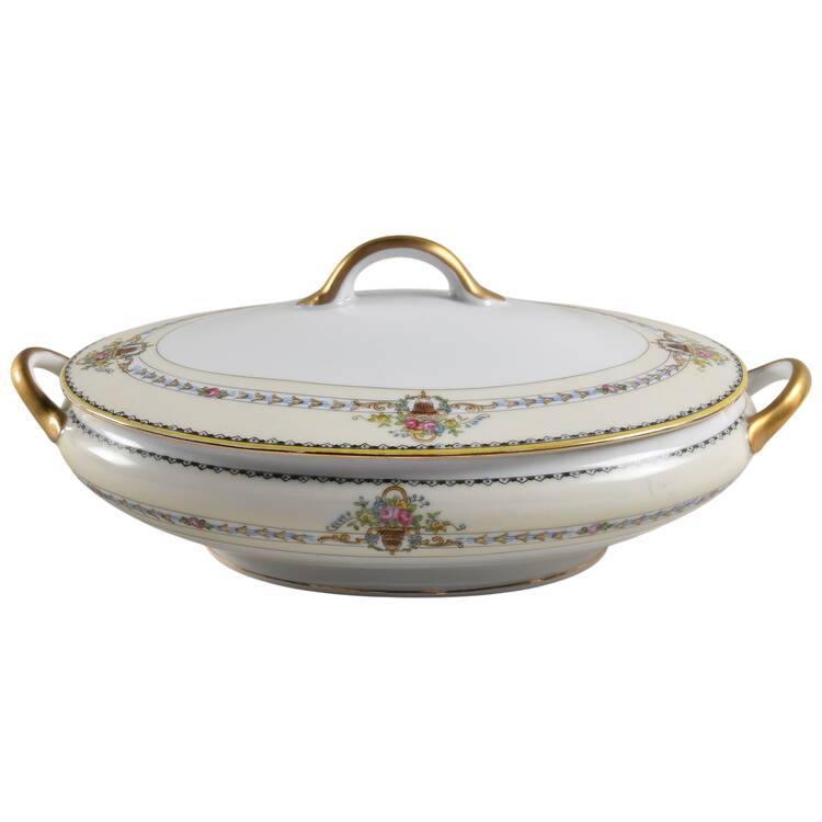 Shasta Oval Covered Vegetable