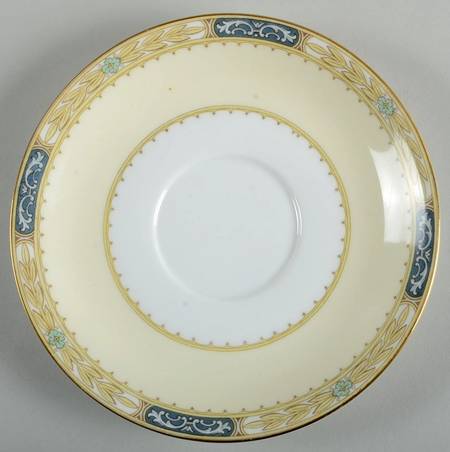 Shelton Saucer
