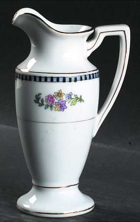 Sheridan Berry Creamer