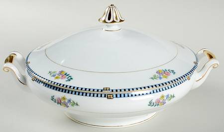 Sheridan Round Covered Vegetable