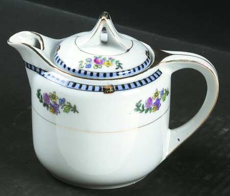 Sheridan Large Syrup with Lid