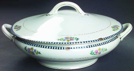 Sheridan Round Covered Vegetable