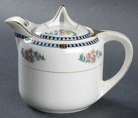 Sheridan Creamer & Lid