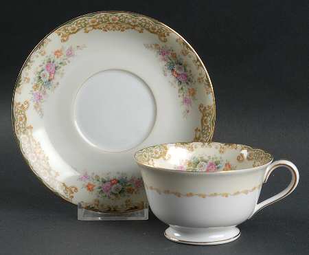 Sheila Footed Cup & Saucer Set