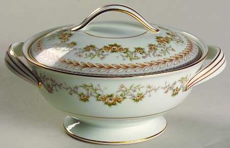 Shelburne Sugar Bowl & Lid
